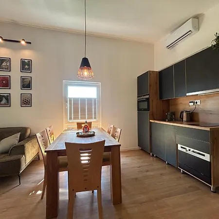 Villa Buna Hills *