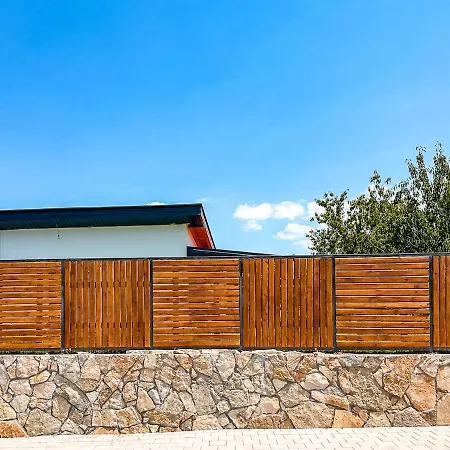 Buna Hills Kosor